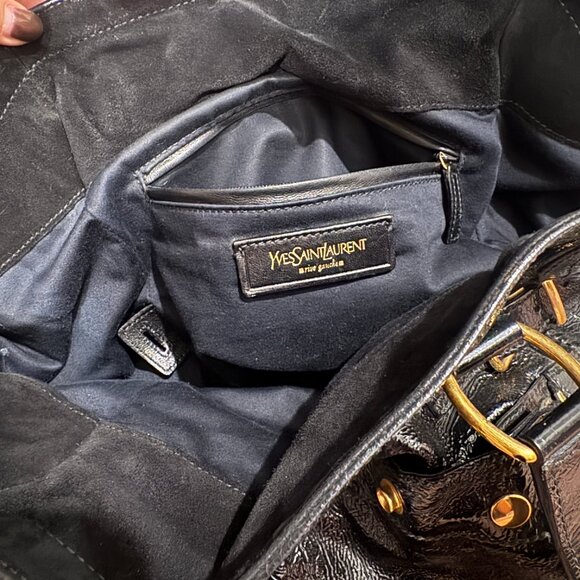 YSL Downtown Tote in patent black - Picture 9 of 16